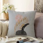 - Sonil-K-5310gri-Gorsel1 - Realhomes Gri Zeminde Gold Yaprak Motifli Dekoratif Raşel Kadife Kırlent Kılıfı Realhomes