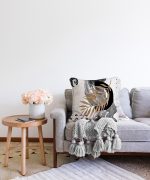 - Sonil-K-5315-Gorsel2 - Realhomes  Soyut Çizim Altın Yaprak Desenli Özel Tasarım Dekoratif Raşel Kadife Kırlent Kılıfı Realhomes