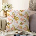 - Sonil-K-5355-Gorsel1 - Realhomes  Pembe Ve Gold İnce Yaprak Tasarımlı Dijital Baskılı Raşel Kadife Kırlent Kılıfı Realhomes