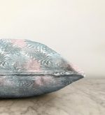 - Sonil-K-5356-Gorsel3 - Realhomes  Mavi Yapraklar Üzerinde Nokta Tasarımlı Raşel Kadife Kırlent Kılıfı Realhomes