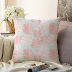 - Sonil-K-5366-Gorsel1 - Realhomes  Renkli Zemin Üzerinde Tropikal Pembe Beyaz Yaprak Desenli Raşel Kadife Kırlent Kılıfı Realhomes