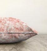 - Sonil-K-5368-Gorsel3 - Realhomes  Toz Pembe Çiçek ve Yaprak Tasarım Dijital Baskılı Raşel Kadife Kırlent Kılıfı Realhomes