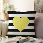 Modern Kalp Desenli Dijital Baskılı Dekoratif Raşel Kadife Yastık Kırlent Kılıfı Realhomes