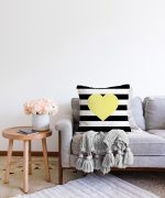 Modern Kalp Desenli Dijital Baskılı Dekoratif Raşel Kadife Yastık Kırlent Kılıfı Realhomes