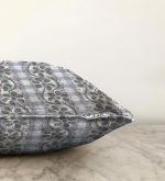 - Sonil-K-5393-Gorsel3 - Realhomes  Kot Zeminli Dekoratif Çiçek Motifli Raşel Kadife Kırlent Kılıfı Realhomes