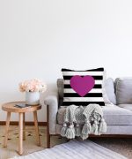 - Sonil-K-541-Gorsel2 - Realhomes Kalp Desenli Dijital Baskılı Dekoratif Raşel Kadife Yastık Kırlent Kılıfı Realhomes