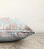 - Sonil-K-5415-Gorsel3 - Realhomes  Gökyüzü Zemin Üzerinde Beyaz Ve Pembe Yaprak Tasarımlı Raşel Kadife Kırlent Kılıfı Realhomes