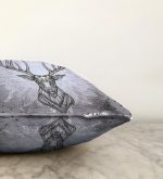 - Sonil-K-5426-Gorsel3 - Realhomes  Gri Zeminde Yıldız Motifli Geometrik Geyik Dijital Baskılı Raşel Kadife Kırlent Kılıfı Realhomes