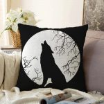 Siyah Zemin Üzerinde Kurt Desenli Raşel Kadife Kırlent Kılıfı Realhomes