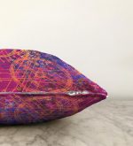 Mor Zeminde Geometrik Çizgi Tasarımlı Dekoratif Raşel Kadife Kırlent Kılıfı Realhomes