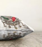 - Sonil-K-5541-Gorsel3 - Realhomes  Beyaz Zeminde Osmanlı Devlet Arması Modern Raşel Kadife Kırlent Kılıfı Realhomes