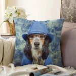 Gözlüklü Köpek Desenli Dijital Baskılı Modern Raşel Kadife Yastık Kırlent Kılıfı Realhomes