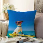 Sörf Yapan Köpek Dijital Baskılı Modern Raşel Kadife Yastık Kırlent Kılıfı Realhomes