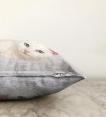 - Sonil-K-5642-Gorsel3 - Realhomes Sevimli Kedi Desenli Dijital Baskılı Modern Raşel Kadife Yastık Kırlent Kılıfı Realhomes