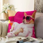 Bornozlu Köpek Desenli Modern Raşel Kadife Yastık Kırlent Kılıfı Realhomes