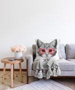 - Sonil-K-5672-Gorsel2 - Realhomes  Pembe Gözlüklü Dijital Baskılı Modern Raşel Kadife Yastık Kırlent Kılıfı Realhomes