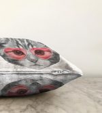 - Sonil-K-5672-Gorsel3 - Realhomes  Pembe Gözlüklü Dijital Baskılı Modern Raşel Kadife Yastık Kırlent Kılıfı Realhomes