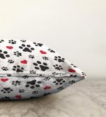Köpek Ayak İzi Desenli Dijital Baskılı Modern Raşel Kadife Yastık Kırlent Kılıfı Realhomes