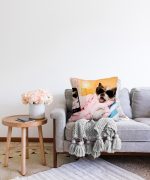 - Sonil-K-5680-Gorsel2 - Realhomes  Selfie Çekinen Köpek Modern Raşel Kadife Yastık Kırlent Kılıfı Realhomes