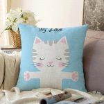 Mavi Zeminde My Love Yazılı Sevimli Kedicik Desenli Dekoratif Raşel Kadife Kırlent Kılıfı Realhomes