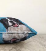 - Sonil-K-5695-Gorsel3 - Realhomes  Mavi Zeminde Sevimli Köpek Dijital Baskılı Modern Raşel Kadife Yastık Kırlent Kılıfı Realhomes
