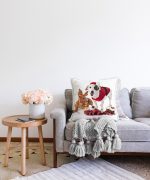 Yılbaşı Kıyafetli Köpek Desenli Dijital Baskılı Modern Raşel Kadife Yastık Kırlent Kılıfı Realhomes