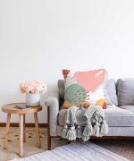 - Sonil-K-5741-Gorsel2 - Realhomes Realhomes Özel Tasarımlı Dijital Baskılı Dekoratif Raşel Kadife Yastık Kılıfı Realhomes