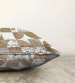 Geometrik Altın Varaklı Mermer Desenli Raşel Kadife Kırlent Kılıfı Realhomes