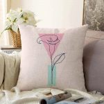 Pembe Zeminde Gül Motifli Bohemian Dekoratif Raşel Kadife Kırlent Kılıfı Realhomes