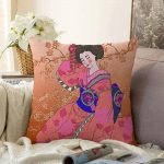 - Sonil-K-5792-Gorsel1 - Realhomes  Çiçek Motifleri Üzerinde Japon Kız Desenli Modern Raşel Kadife Yastık Kılıfı Realhomes