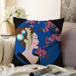 - Sonil-K-5794siyah-Gorsel1 - Realhomes Çiçek Motifli Japon Kız Desenli Dekoratif Raşel Kadife Yastık Kılıfı Realhomes