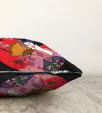 - Sonil-K-5797siyah-Gorsel3 - Realhomes  Çiçek Desenli Yelpazeli Japon Kız Motifli Modern Raşel Kadife Kırlent Kılıfı Realhomes