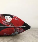 - Sonil-K-5808-Gorsel3 - Realhomes Siyah ve Kırmızı Zeminde Papatya Tasarımlı Japon Kız Modern Raşel Kadife Yastık Kılıfı Realhomes