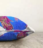 - Sonil-K-5810-Gorsel3 - Realhomes  Beyaz ve Mavi Zeminli Çiçekli Japon Kadın Desenli Modern Raşel Kadife Kırlent Kılıfı Realhomes