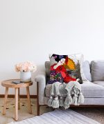 - Sonil-K-5826-Gorsel2 - Realhomes  Etnik Desen Zeminli Sarı Yelpazeli Japon Kadın Motifli Raşel Kadife Kırlent Kılıfı Realhomes