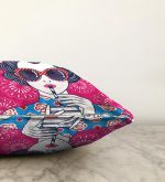 - Sonil-K-5849-Gorsel3 - Realhomes  Pembe Zeminde Havai Fişek Figürlü Gözlüklü Fashion Girl Modern Raşel Kadife Kırlent Kılıfı Realhomes