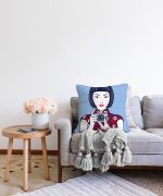 Fotoğraf Çeken Japon Kız Motifli Raşel Kadife Kırlent Kılıfı Realhomes