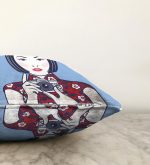 Fotoğraf Çeken Japon Kız Motifli Raşel Kadife Kırlent Kılıfı Realhomes