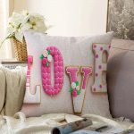 - Sonil-K-64-Gorsel1 - Realhomes Aşk Temalı Dijital Baskılı Dekoratif Raşel Kadife Yastık Kırlent Kılıfı Realhomes