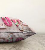 - Sonil-K-64-Gorsel3 - Realhomes Aşk Temalı Dijital Baskılı Dekoratif Raşel Kadife Yastık Kırlent Kılıfı Realhomes