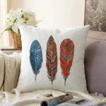 - Sonil-K-6748-Gorsel1 - Realhomes  Beyaz Zeminde Üç Renkli Tüy Desenli Dekoratif Raşel Kadife Yastık Kırlent Kılıfı Realhomes