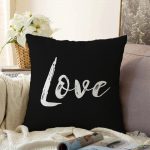 - Sonil-K-6758-Gorsel1 - Realhomes  Siyah Zeminde Love Yazılı Modern Raşel Kadife Yastık Kırlent Kılıfı Realhomes