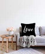 - Sonil-K-6758-Gorsel2 - Realhomes  Siyah Zeminde Love Yazılı Modern Raşel Kadife Yastık Kırlent Kılıfı Realhomes