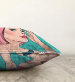 - Sonil-K-722-Gorsel3 - Realhomes Fashion Girl Dijital Baskılı Modern Raşel Kadife Yastık Kırlent Kılıfı Realhomes