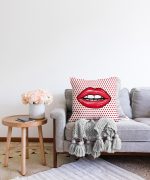 - Sonil-K-74-Gorsel2 - Realhomes  Dudak Resimli Dijital Baskılı Dekoratif Raşel Kadife Yastık Kırlent Kılıfı Realhomes