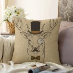 Geyik Desenli Dijital Baskılı Dekoratif Raşel Kadife Yastık Kırlent Kılıfı Realhomes