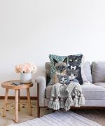 - Sonil-K-kedi-aile-Gorsel2 - Realhomes Kedi Ailesi Desenli Raşel Kadife Yastık Kırlent Kılıfı Realhomes