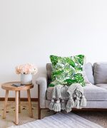 Beyaz Zeminde Yeşil Yapraklar Tasarımlı Modern Raşel Kadife Yastık Kırlent Kılıfı Realhomes
