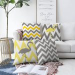 - Sonil-K4luset258-Gorsel1 - Realhomes Realhomes Çift Taraflı Sarı Gri Zigzaglı Flamingo Desenli 4'lü Şönil Yastık Kırlent Kılıf Seti Realhomes