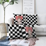 - Sonil-K4luset259-Gorsel1 - Realhomes Realhomes Çift Taraflı Siyah Beyaz Damalı Kız Motifli 4'lü Modern Şönil Kırlent Kılıf Seti Realhomes